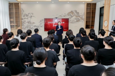 周口交通技師學(xué)院舉行首期中醫(yī)推拿項(xiàng)目班開班儀式