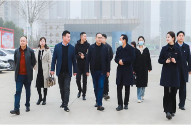湖北楚才技工學(xué)校唐志杰一行來我校參觀交流