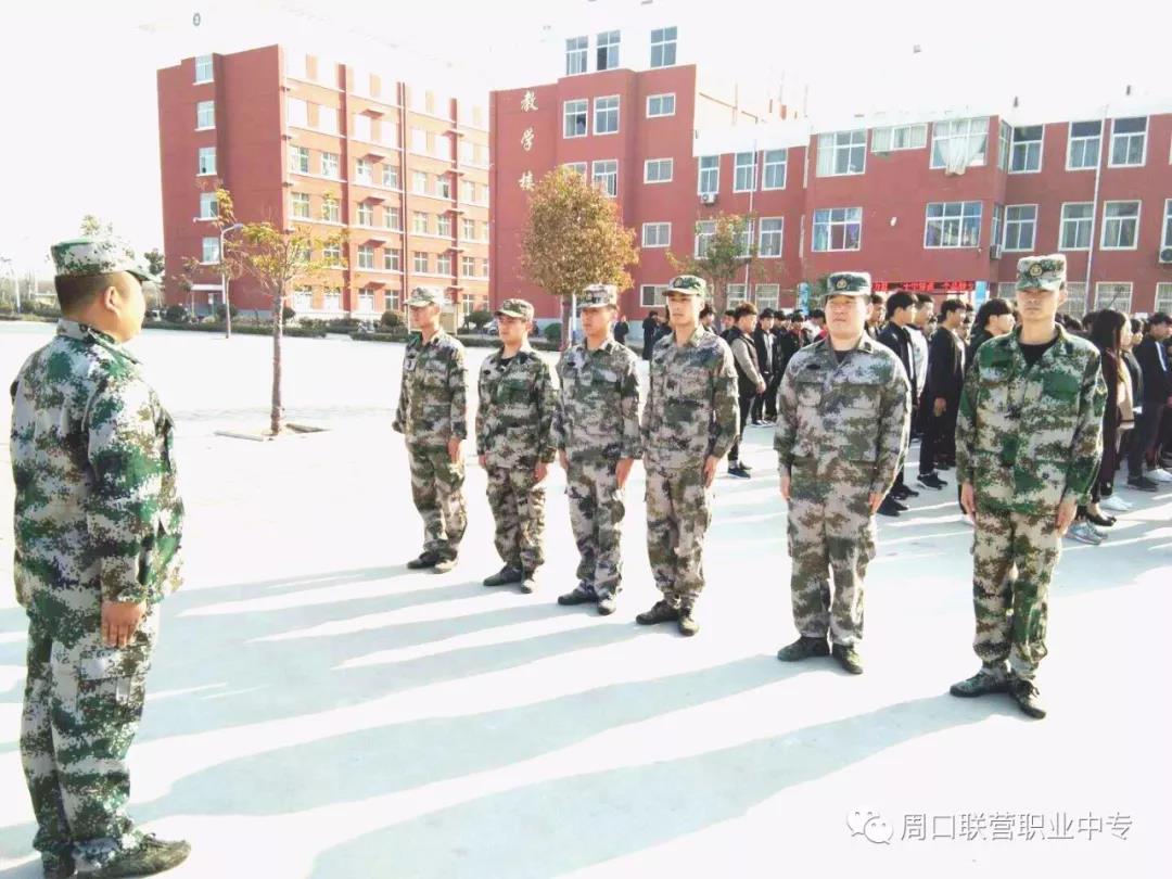 紅星照我去戰(zhàn)斗—今日我校2018新生軍訓(xùn)開(kāi)營(yíng)
